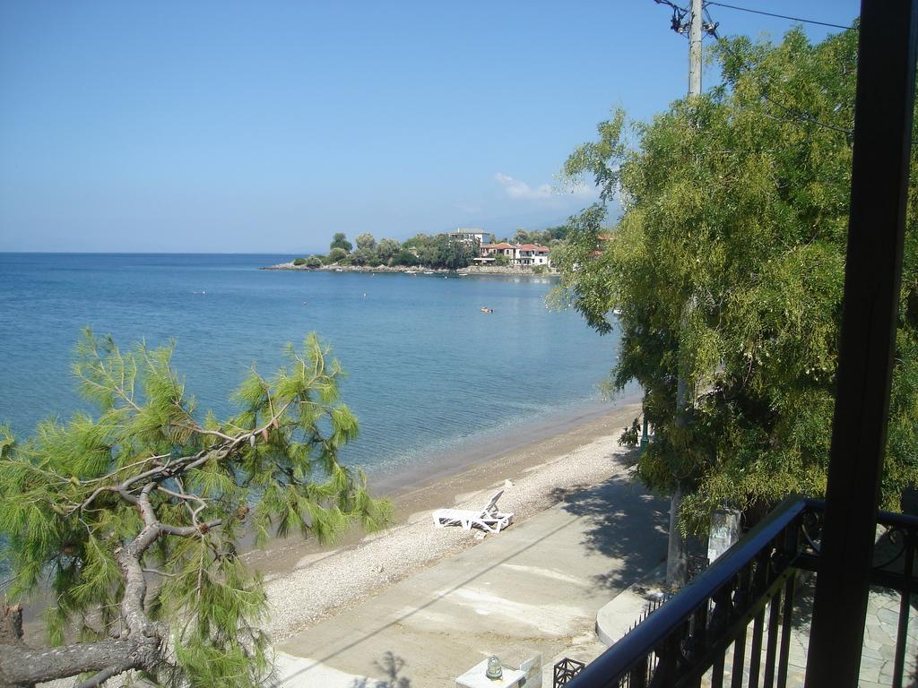 Вілла Stelios Seaside House Лефокастро Екстер'єр фото